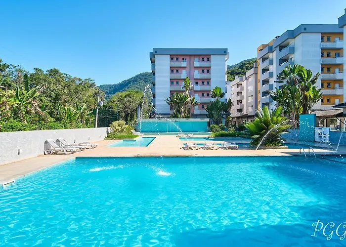 2 QUARTOS com Varanda Gourmet a 300m Praia Pereque Acu em Condomimio com PORTARIA 24h, ESTACIONAMENTO e Piscinas - Wi-Fi 300mbps