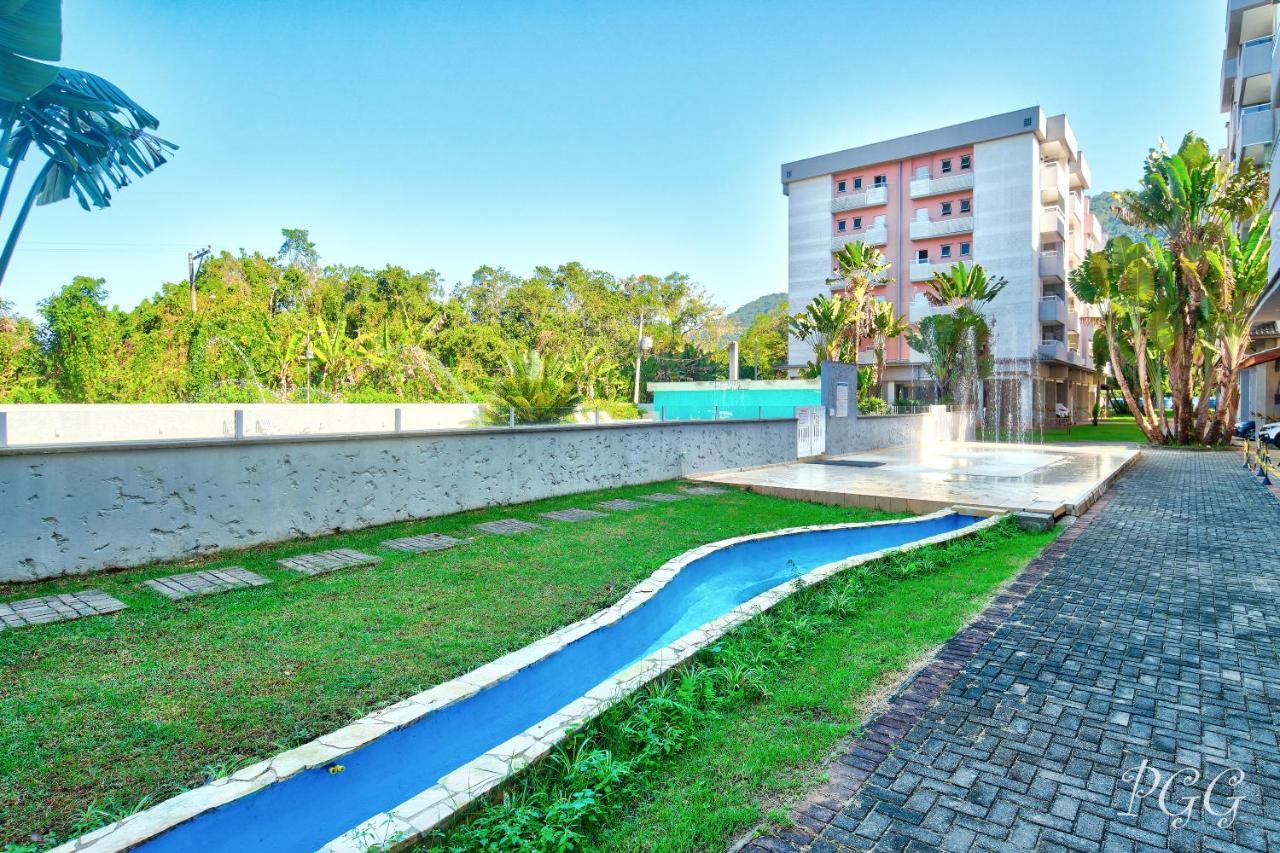 Casa de férias 300m Da Praia, Varanda G, P/8 Wi-fi 300mg