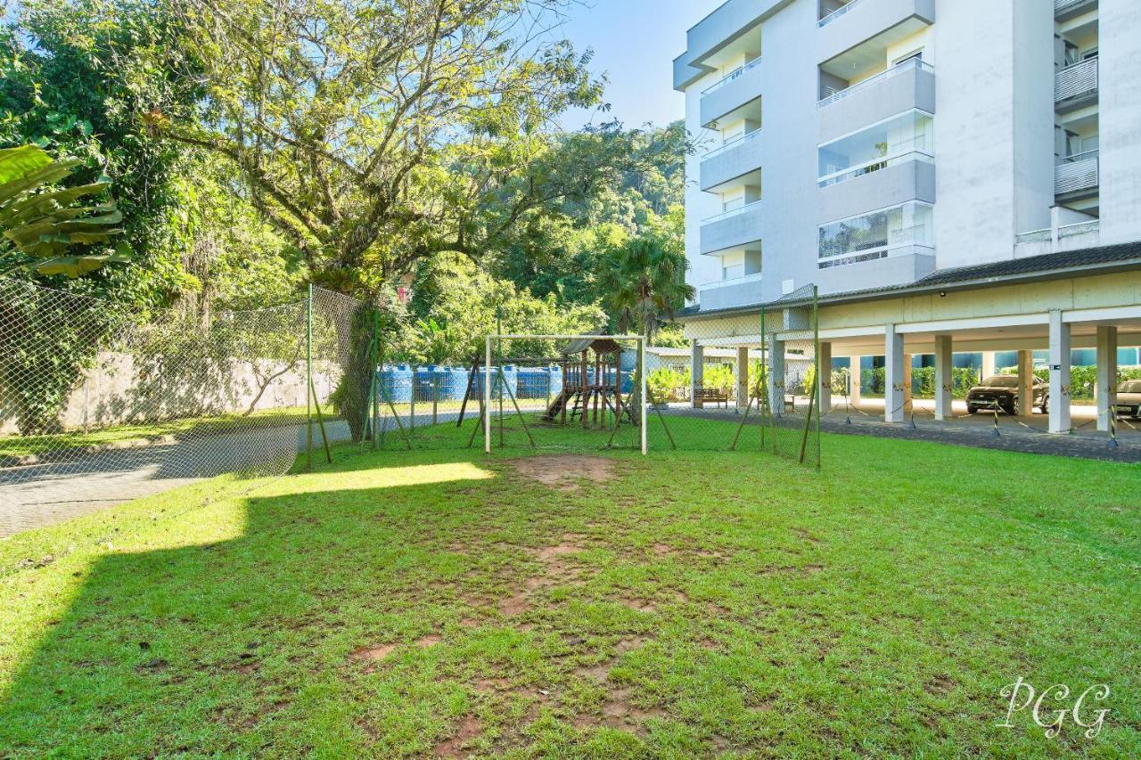 Casa de férias 300m Da Praia, Varanda G, P/8 Wi-fi 300mg Ubatuba