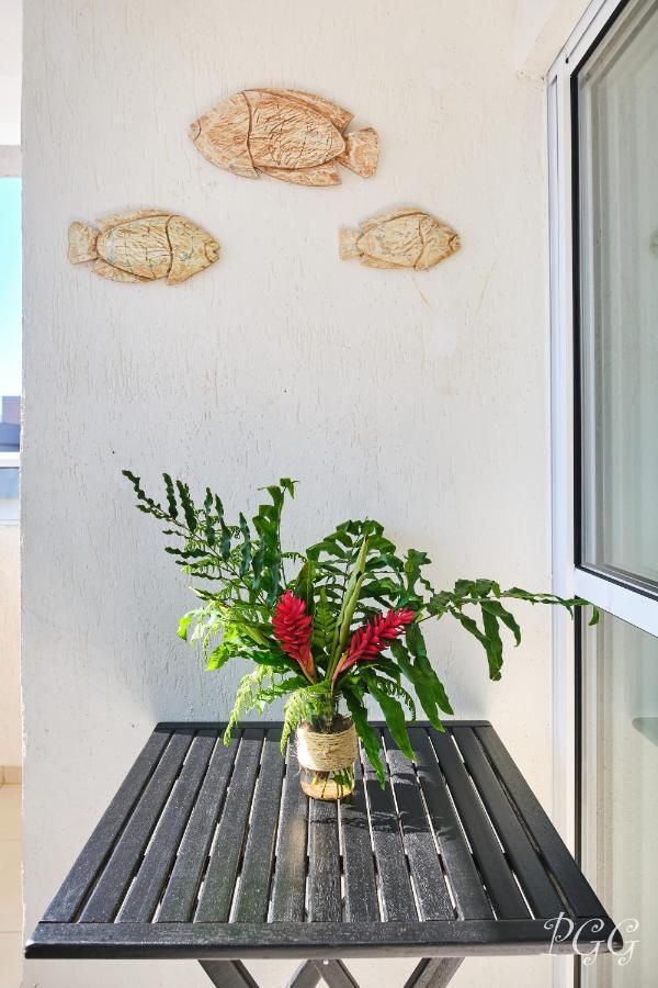 Casa de férias 300m Da Praia, Varanda G, P/8 Wi-fi 300mg *