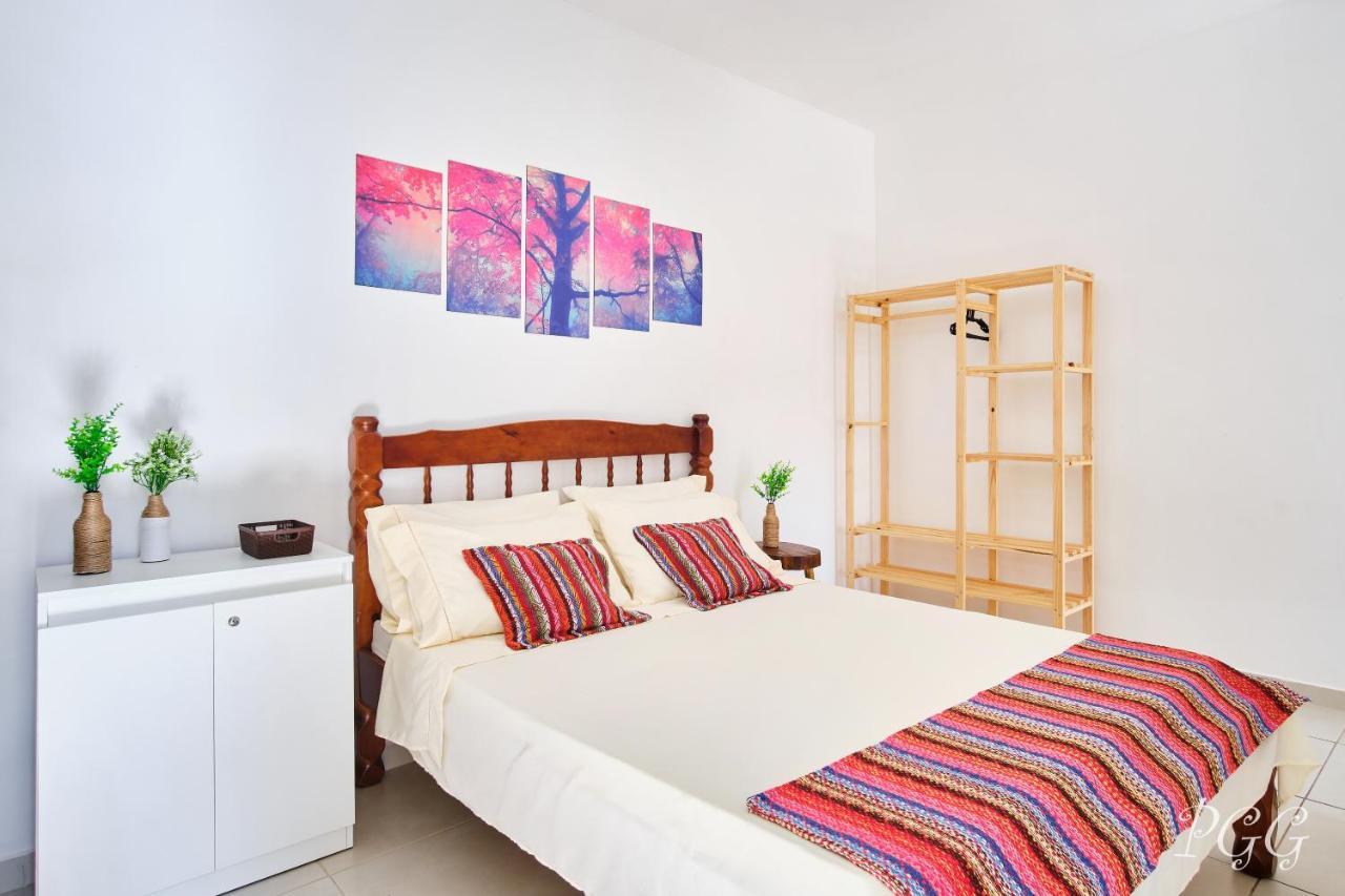 300m Da Praia, Varanda G, P/8 Wi-fi 300mg *